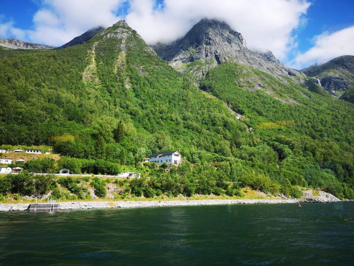 Iris Vedal Hotel Nauste Exterior photo